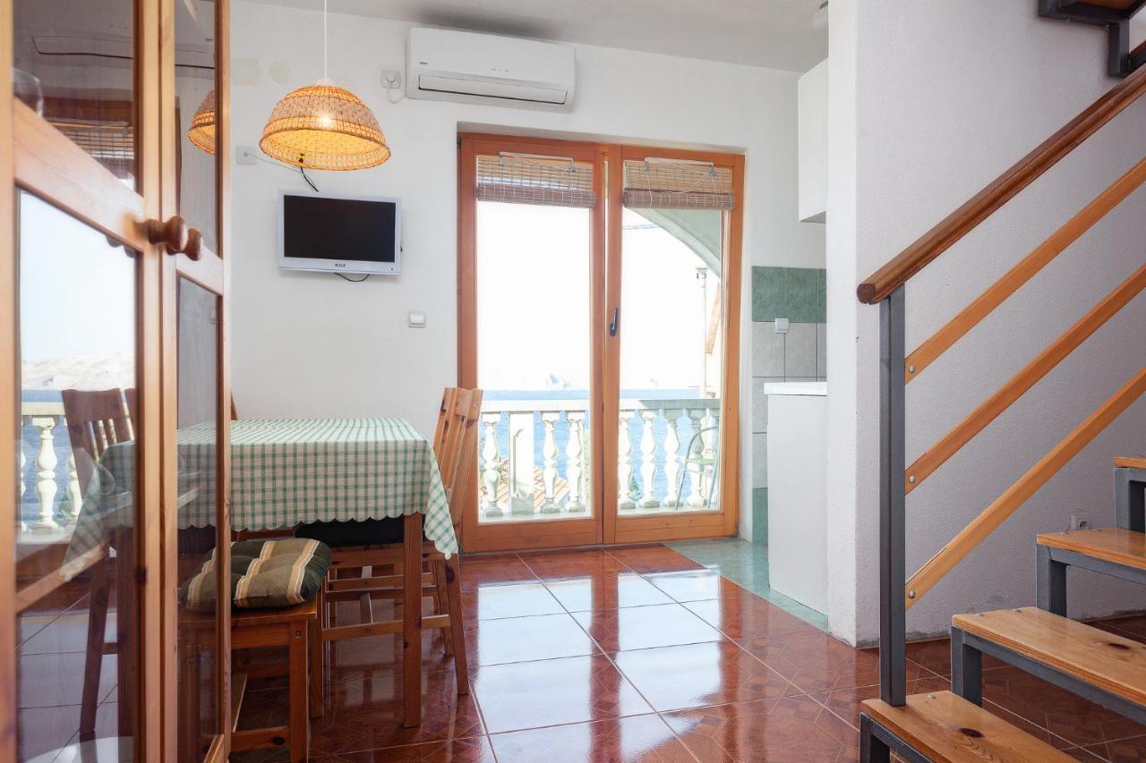 Ferienwohnung Manda Karlobag Exterior foto